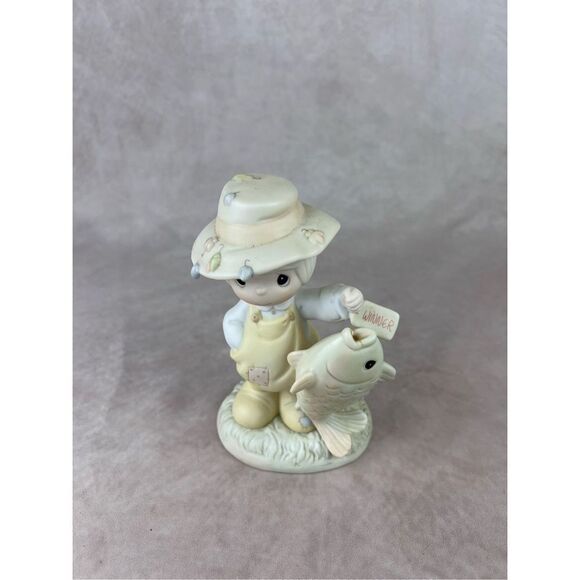 Vintage Fisherman Precious Moments Enesco Little Fisher Person Big Fish Hat Lure - Picture 2 of 7